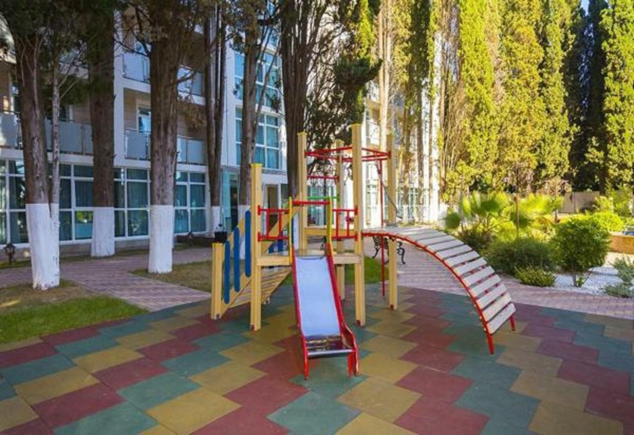 غاغرا Hotel Cheluskintsev المظهر الخارجي الصورة