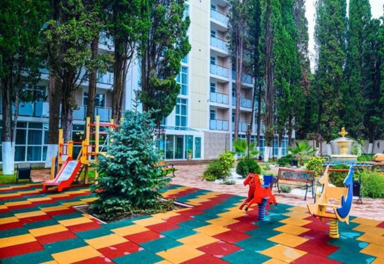 غاغرا Hotel Cheluskintsev المظهر الخارجي الصورة