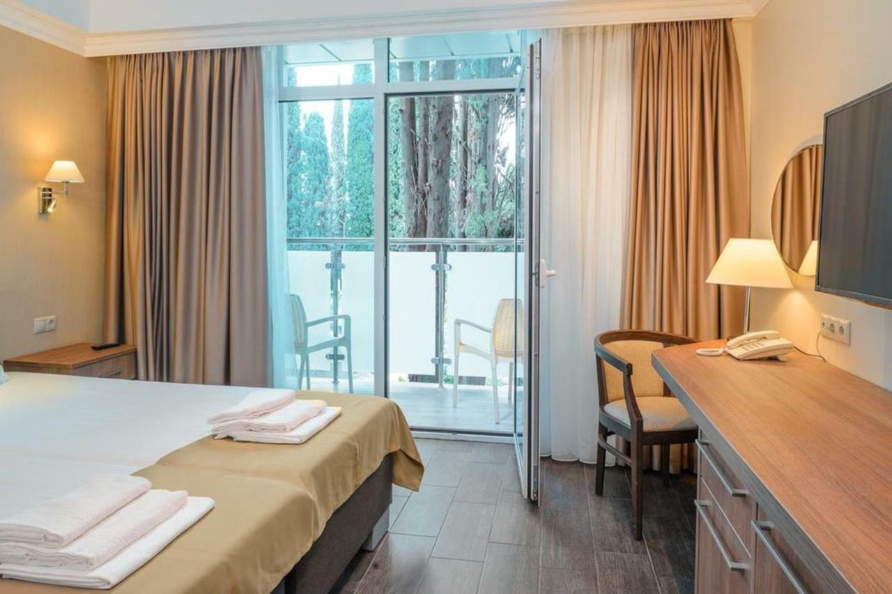 غاغرا Hotel Cheluskintsev المظهر الخارجي الصورة